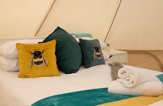 Buttercup - Bell Tent in Dormston