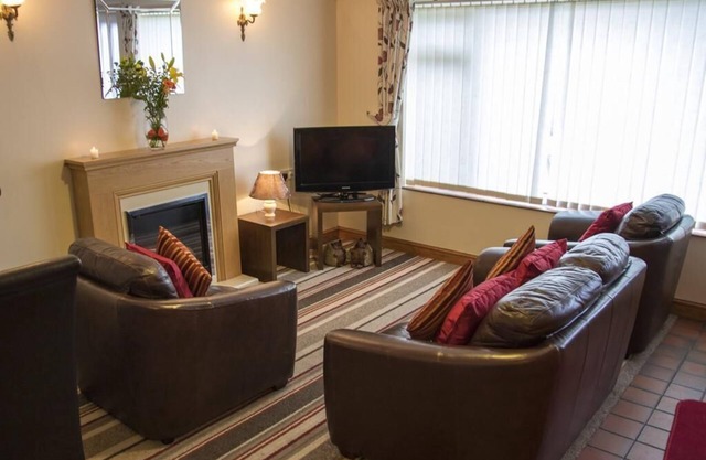 Buttercup Cottage - The Chestnuts Holiday Cottages