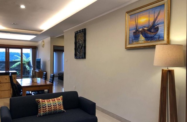 BUYAN LODGE 3-bedroom lodge in marvelous Lake Buyan