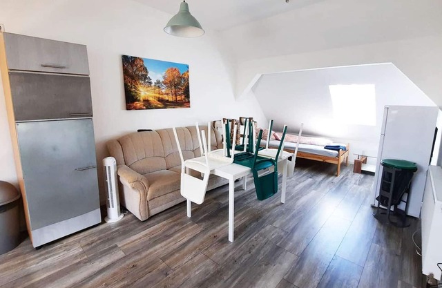 Bw13b 3 Zimmer Monteurwohnung in Nürtingen Zentrum mit Gratis W-lan