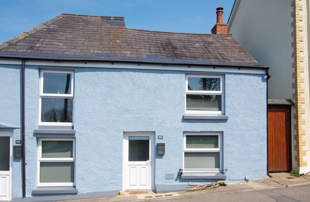 Bwthyn Bach - One Bedroom House, Sleeps 2