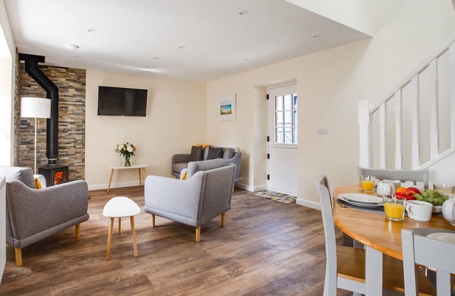 Bwthyn Clyd - Two Bedroom House, Sleeps 4