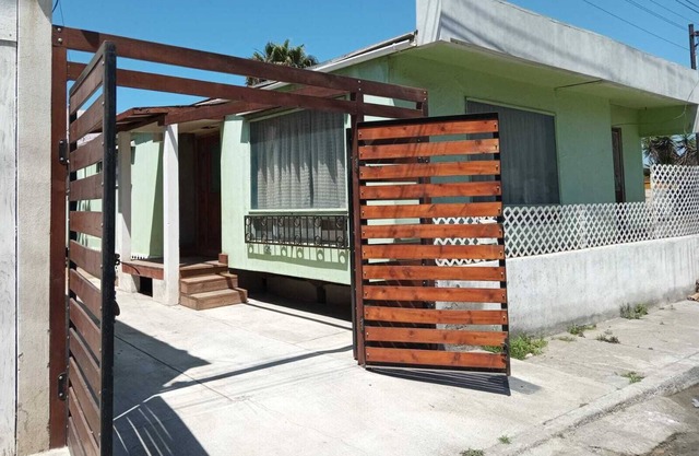 Cómoda Casa Cerca del Blvd Costero