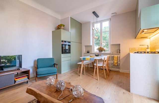 Côte des Basques, terrace, comfort and quality