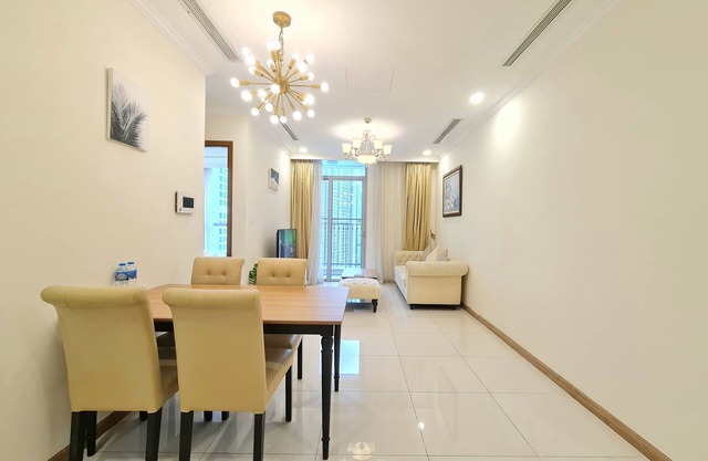 Căn hộ 1 phòng ngủ, có ban công, tầm nhìn nội khu