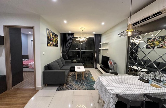Căn hộ 2pn đầy đủ tiện nghi-Vinhomes Grand Park Quận 9