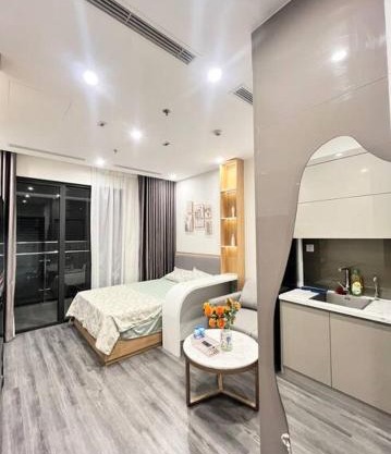 Căn hộ dịch vụ ban công tonkin