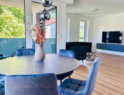 C Homes - Apartments & Lofts