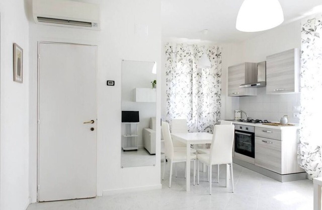 C004 - Camerano, new two-room apartment with air conditioning