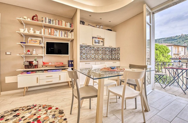 Ca'BENEca 1 BR LAKEFRONT, NEW, PARKING INCLUDED