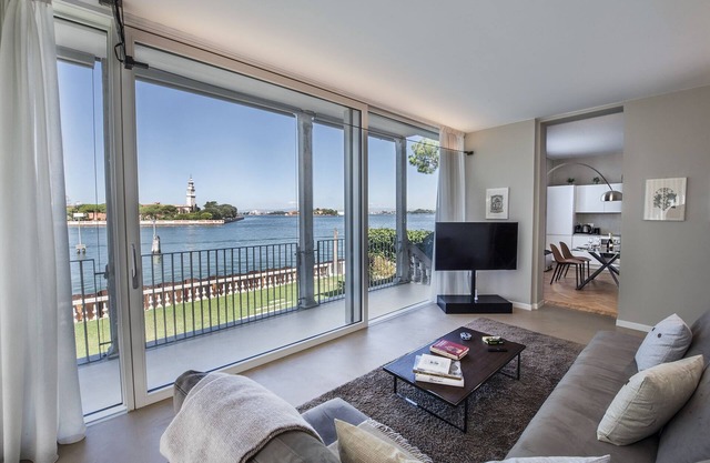Ca' delle Contesse - Elegant 2BR apartment in Liberty villa - spectacular view!