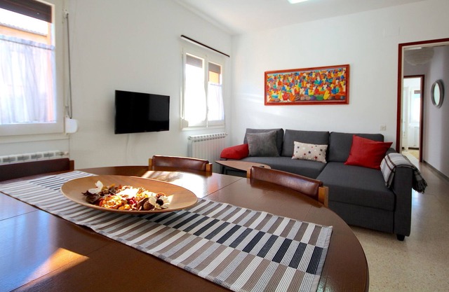 Ca La Lluisa - holiday apartment