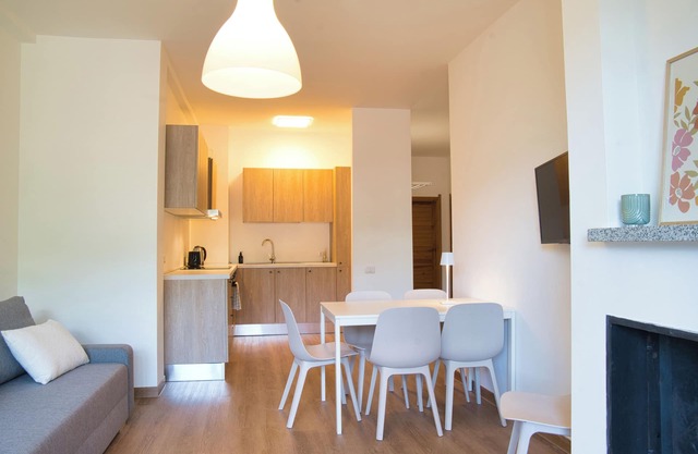 Ca'Lolden - Two Bedroom Apartment, Sleeps 6