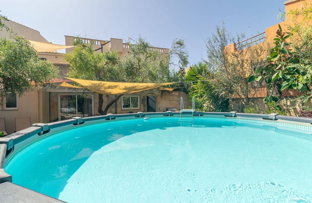 Ca Na Clar - Six Bedroom Chalet, Sleeps 10