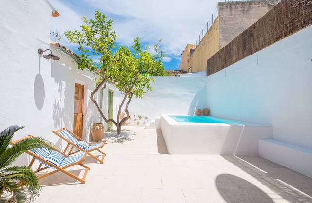 CA NA MANDOLA - Villa with private pool in Alaró. Free WiFi