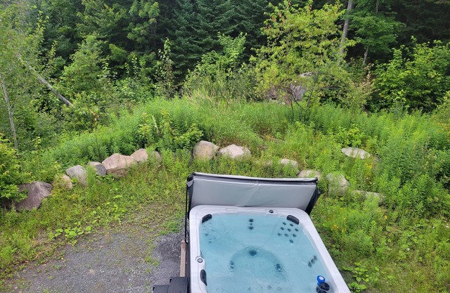 Yasmine cottage for rent in Sainte-Marguerite-du-Lac-Masson