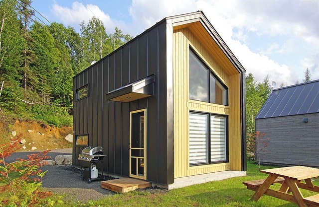 Glamping in the comfort of a mini chalet