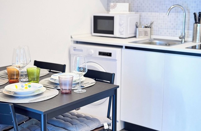 Ca Teresa Petalo - One Bedroom Apartment, Sleeps 4
