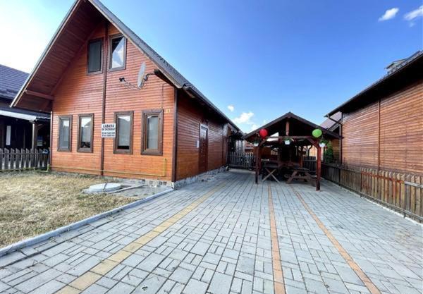 Cabana Florina Aleea 2 nr 83
