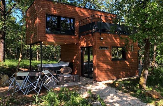 CABANE SPA DES TRUFFIERS