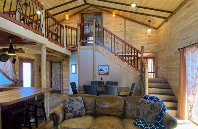Cabin 10 at the Cedaredge Lodge