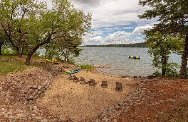 Cabin 108 - Pet Friendly/Closed Loft/Modern, Clean, Comfortable