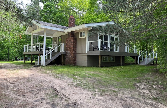 CABIN 14: Fall in Northern Michigan