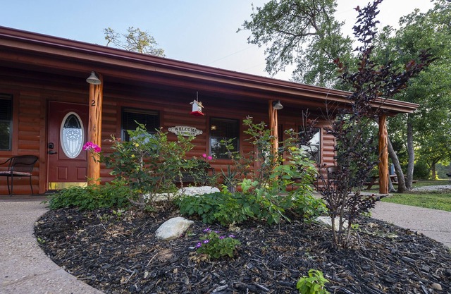 Cabin 2 Rental 15 Minutes From Magnolia and Baylor