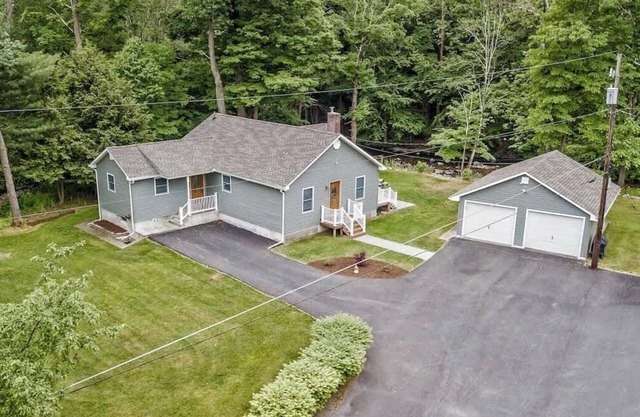 Cabin by the Creek with private creek access -