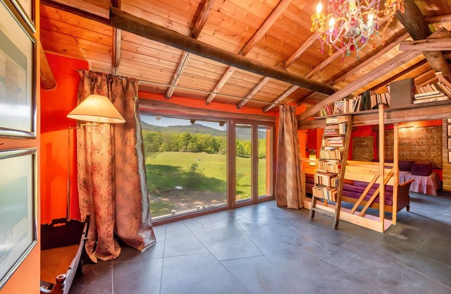 Cabin 'Casa Di Caccia' with Mountain View, Wi-Fi and Air Conditioning