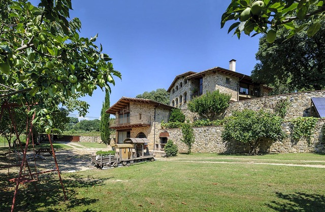 CABIN in the Garrotxa Volcanic Zone Natural Park. NATURE 100% !!