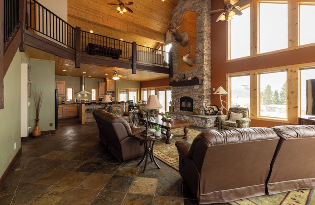 Cabin Mountain Retreat