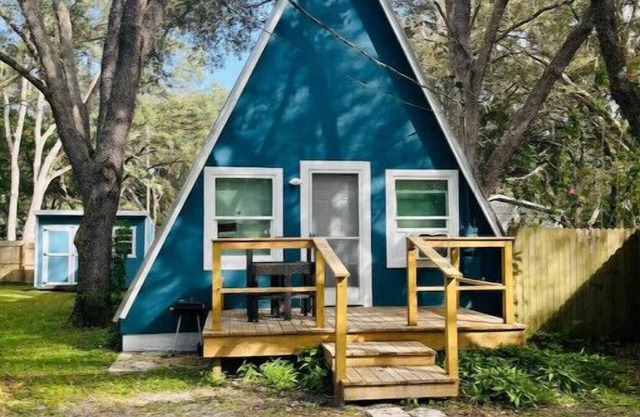 Cabin Retreat near Alexander Springs & Silver Glenn