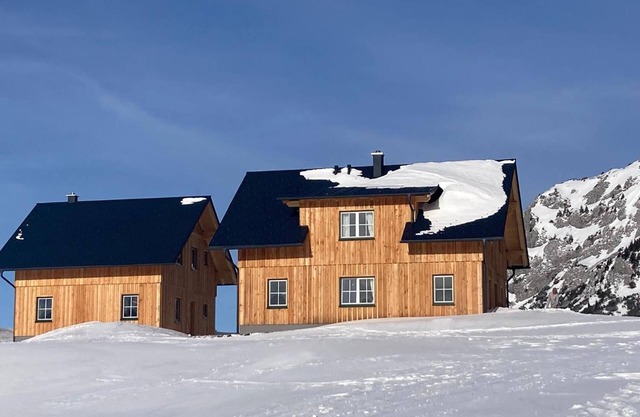 Cabin 'Tauplitzalm' with Mountain View, Private Garden and Wi-Fi