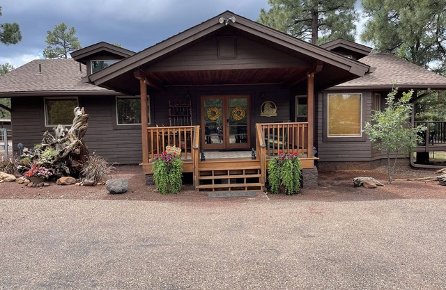 Cabin with horse boarding availability May thru October.