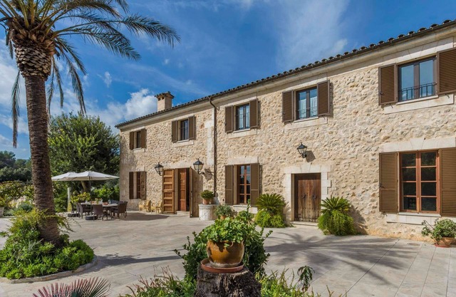 Cadell Gran - Seven Bedroom Villa, Sleeps 14