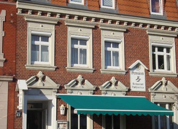 Cafe & Pension JL