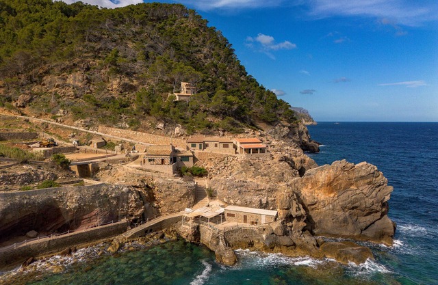 Cala Estellencs House with breathtaking sea views