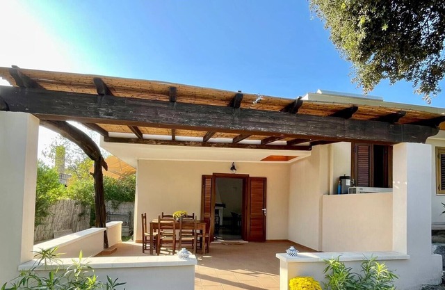 Cala Sinzias, a few meters from the sea - 2 bedroom villa