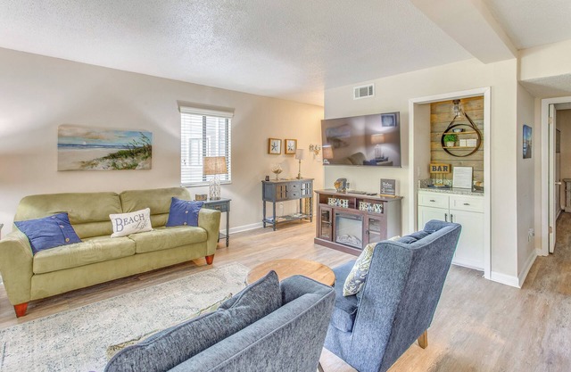 Calabash Condo: Close to Coast & Fishing