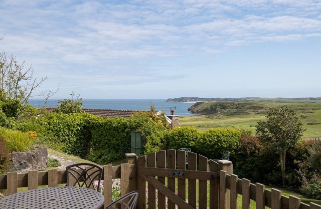 Caldey Island View - Sea Views and Log Burner