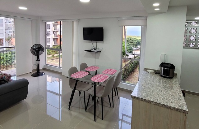 Cali Valle Del Lili Apartamento Familiar Piso 3.
