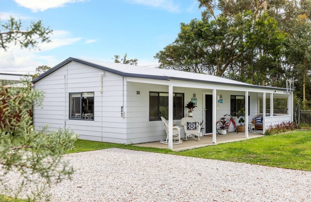 Callala Bay Gem - Jervis Bay - Pet Friendly Getaway with Spa
