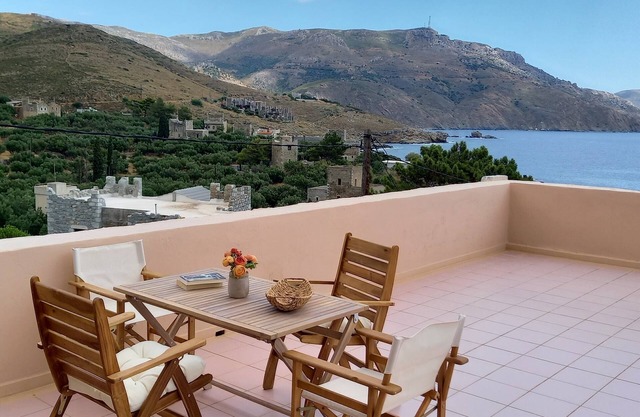 Calliope traditional retreat next to the sea