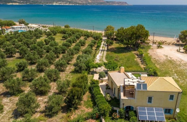 Calma Seaside Villa