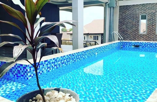 Camas Hotels