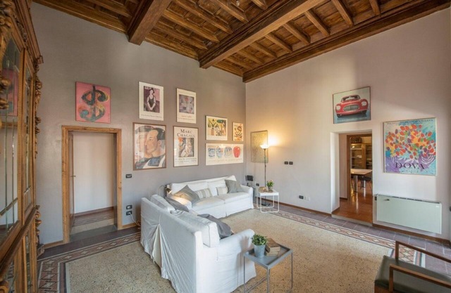 CAMBIONI ROOMS DOWNTOWN APARTMENT cin.IT00005C2SW6NAP8