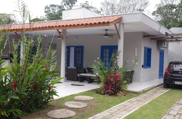 Camburi - House of architect with swimming pool. House for personal use