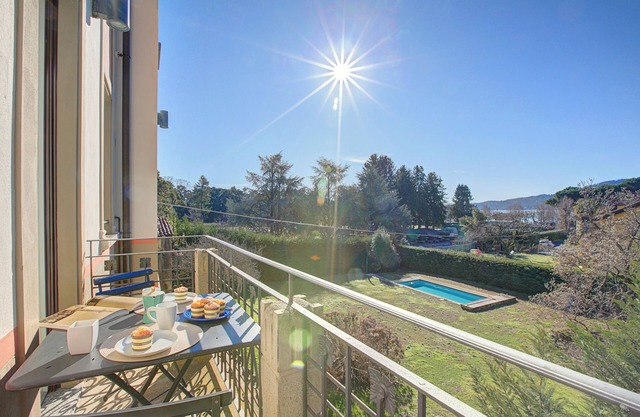Camelia Apartment in Villa Jejia, Lesa, Italy