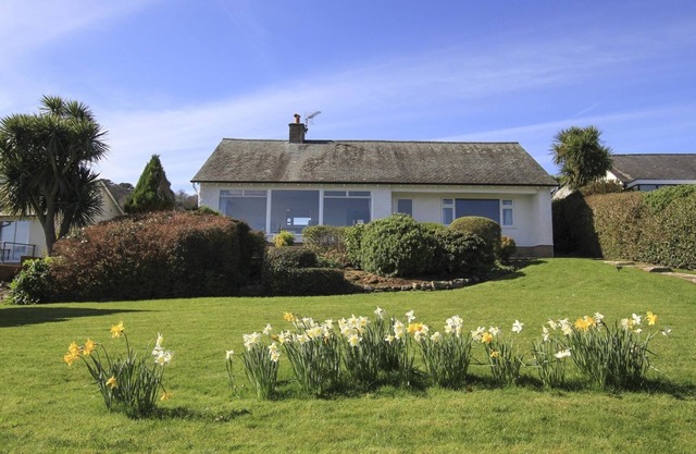CAMLAN, pet friendly, country holiday cottage in Beaumaris